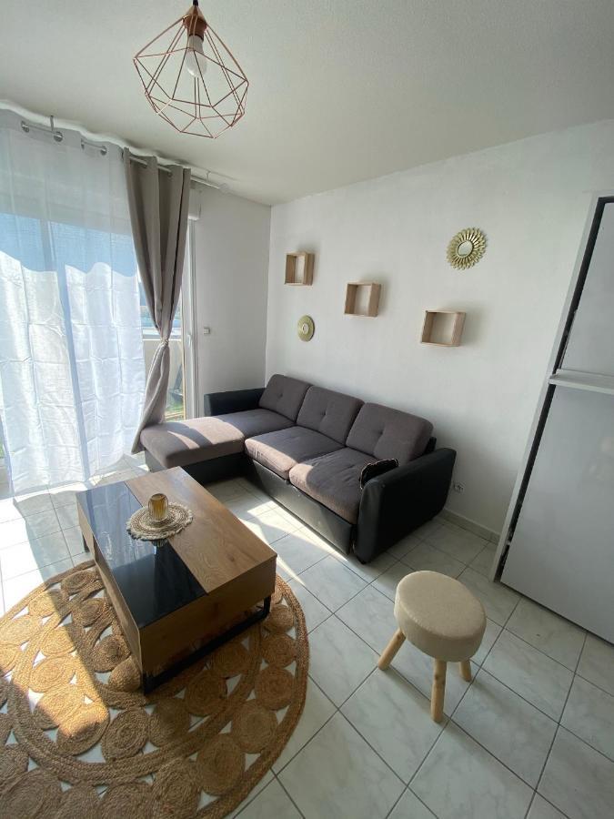 Studio Brignoles Piscine Emplacement Ideal Exterior photo